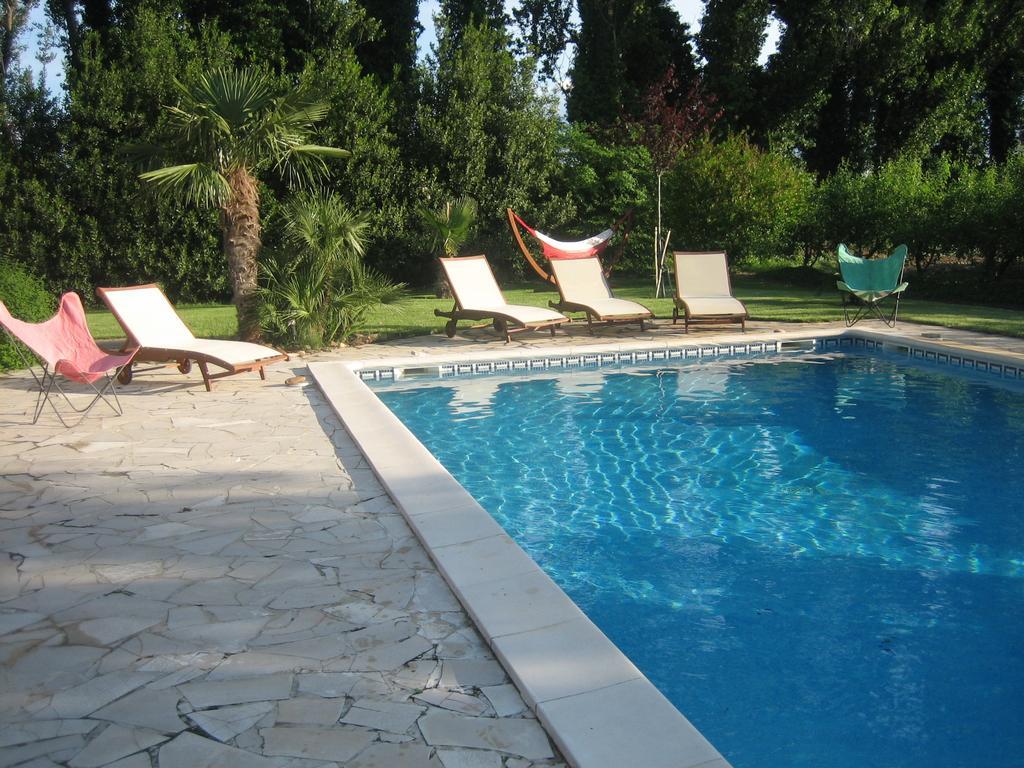 Mas Allard Tarascon Exterior foto